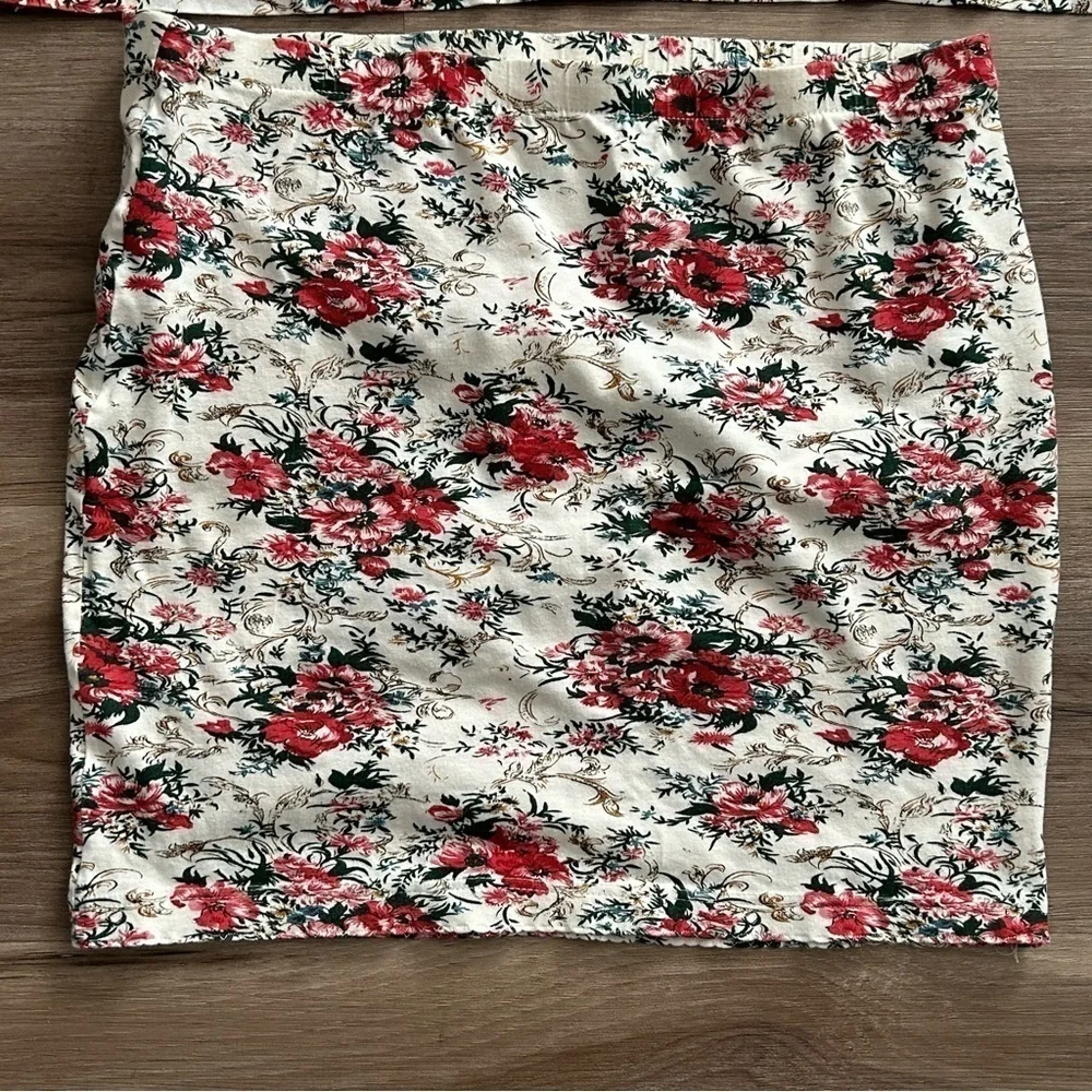 NAF NAF COLLECTION Vintage White Red Floral Skirt Crop Top Set Women Size Medium - Picture 2 of 9